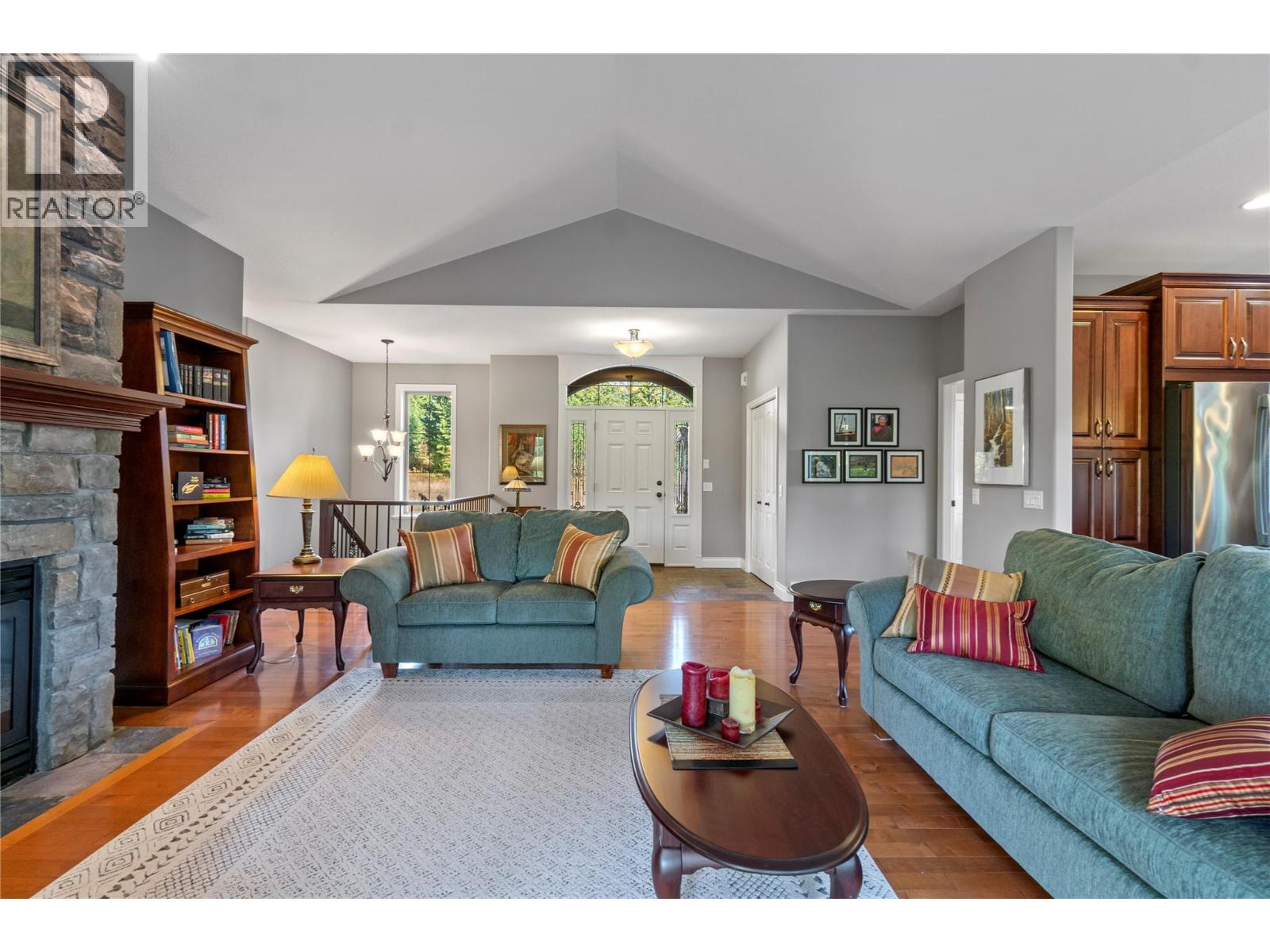 2706 Golf Course Drive, Blind Bay