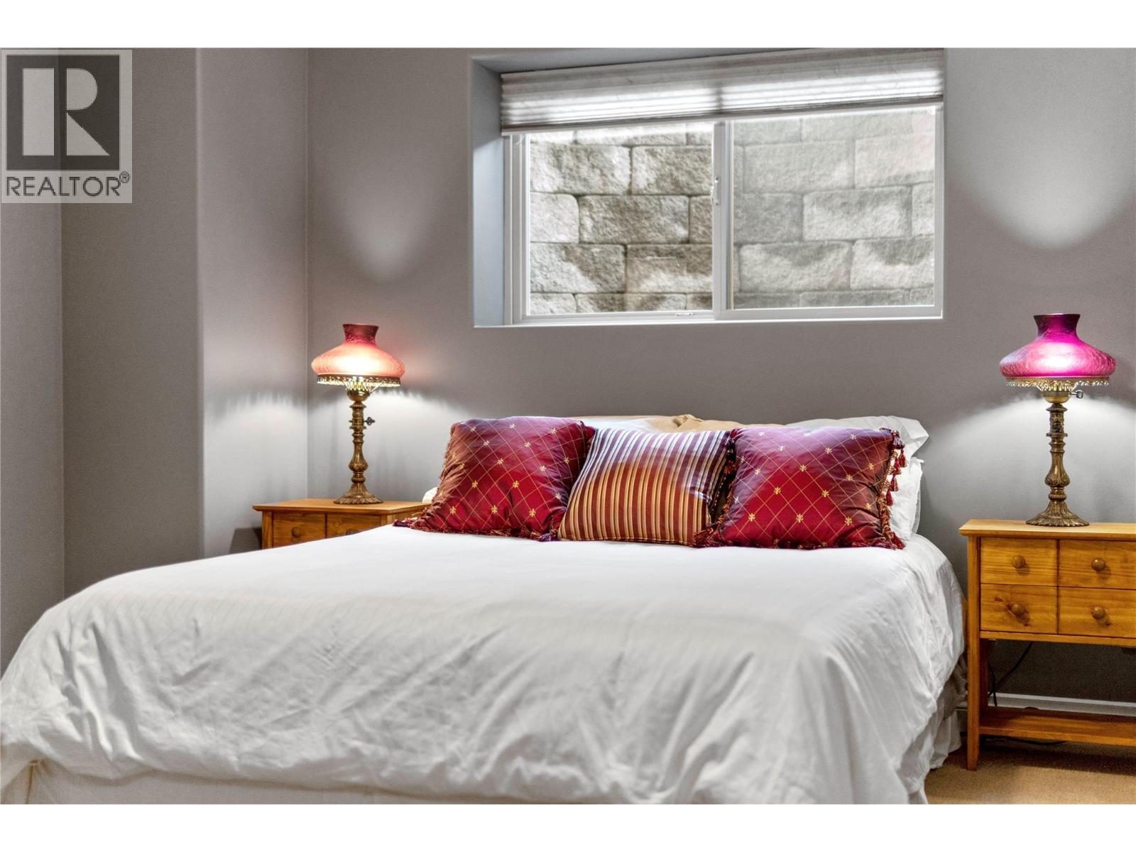 2706 Golf Course Drive, Blind Bay