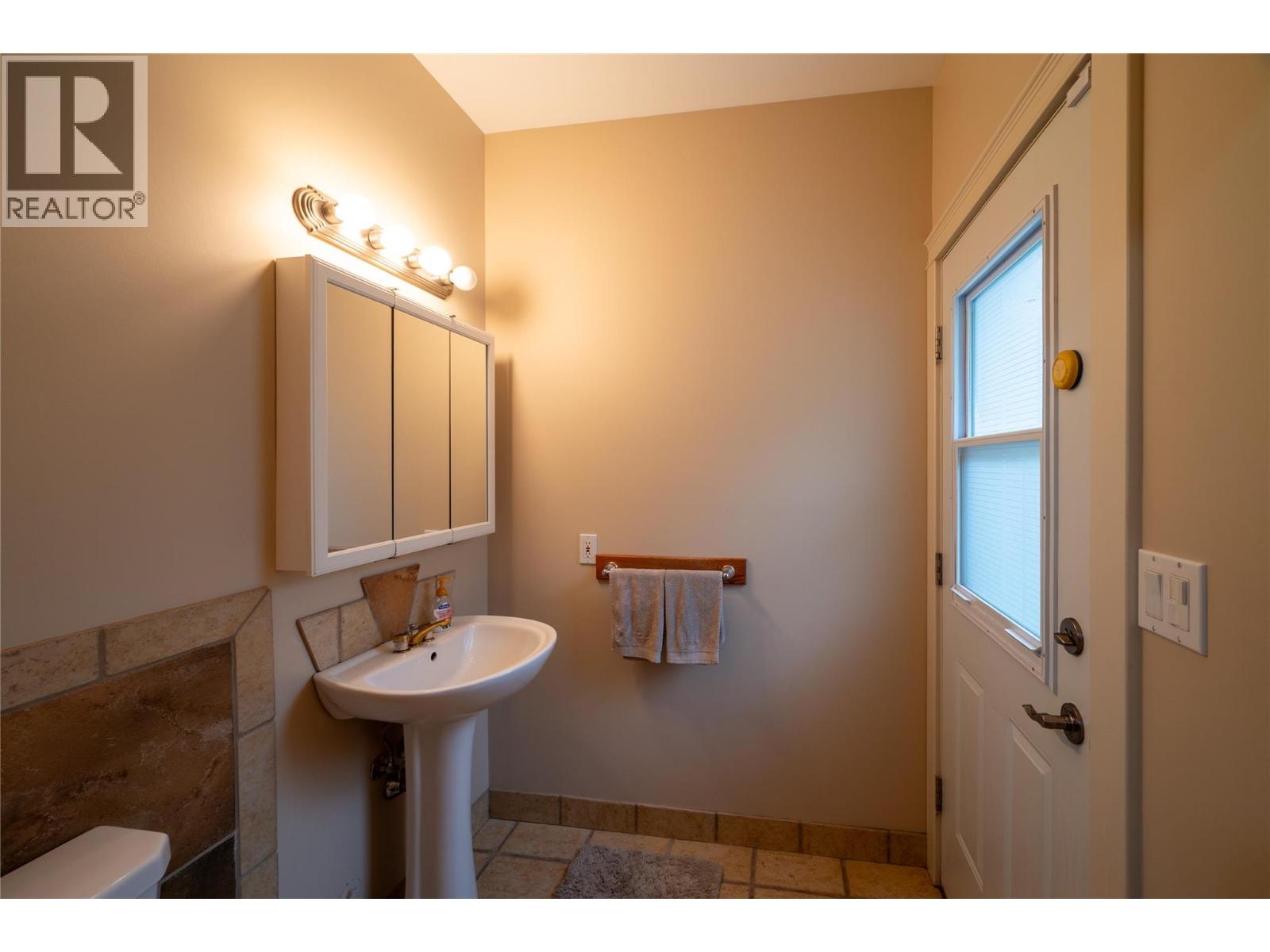 585 Coyote Drive, Kamloops