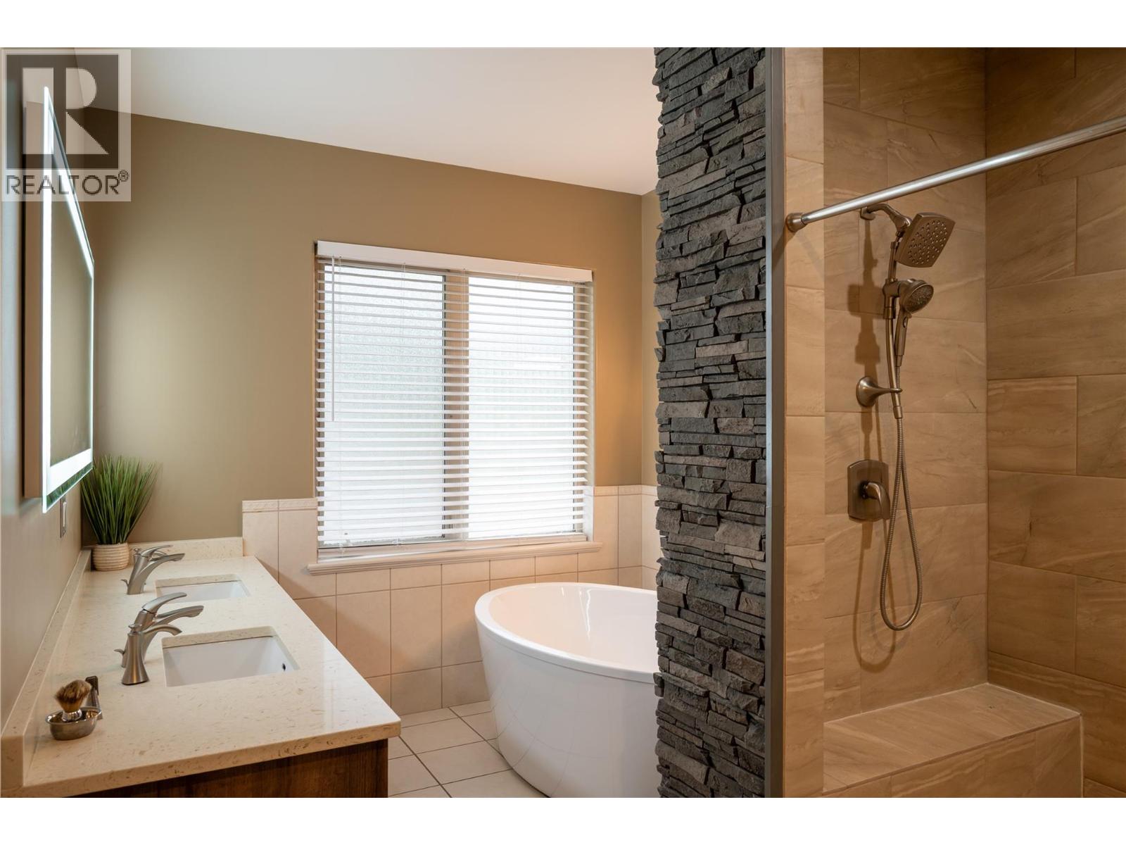 585 Coyote Drive, Kamloops