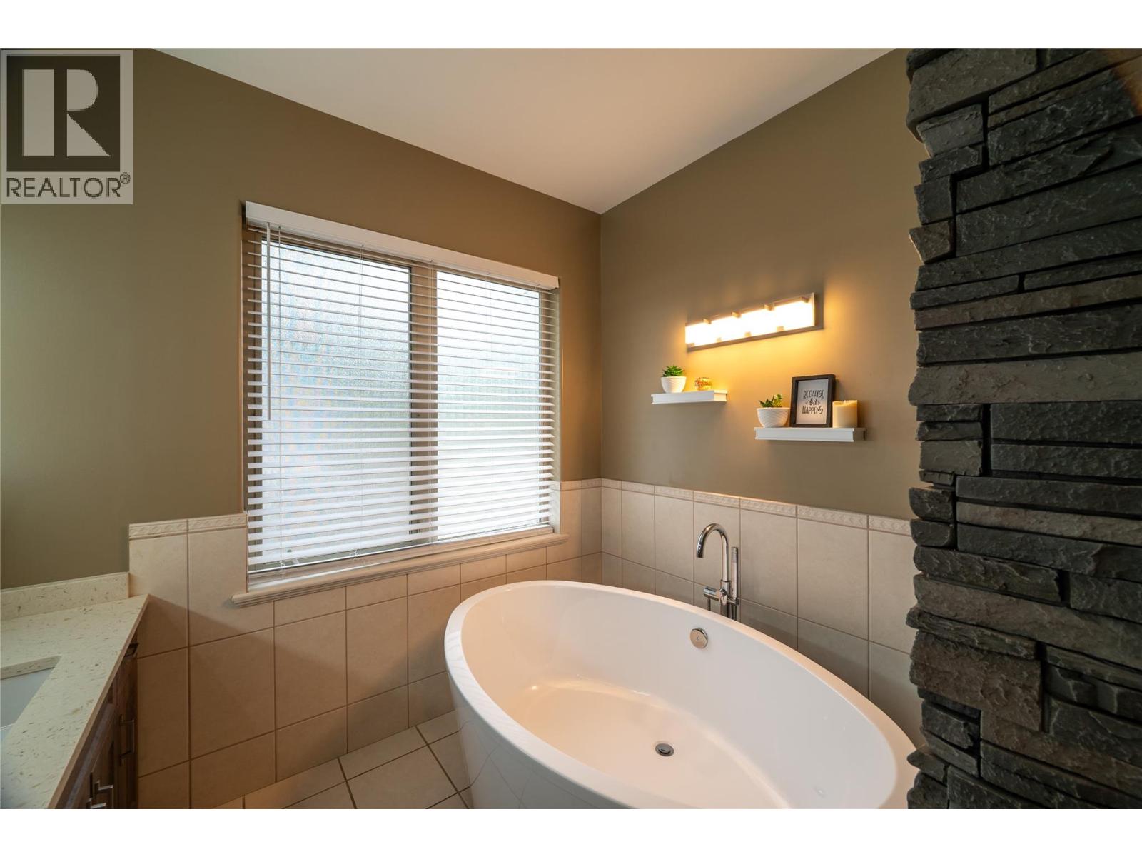 585 Coyote Drive, Kamloops