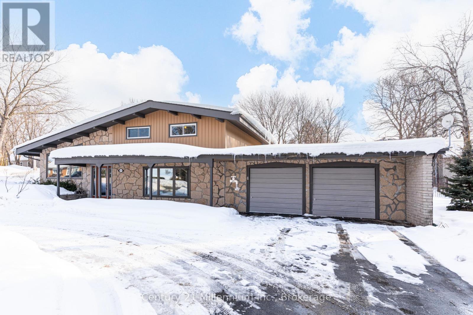 537 GEORGE STREET - Photo 5 of 50, South Bruce Peninsula, Ontario