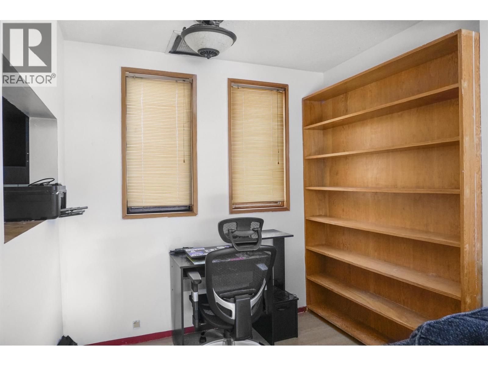 99 SWALLOW STREET, Kitimat