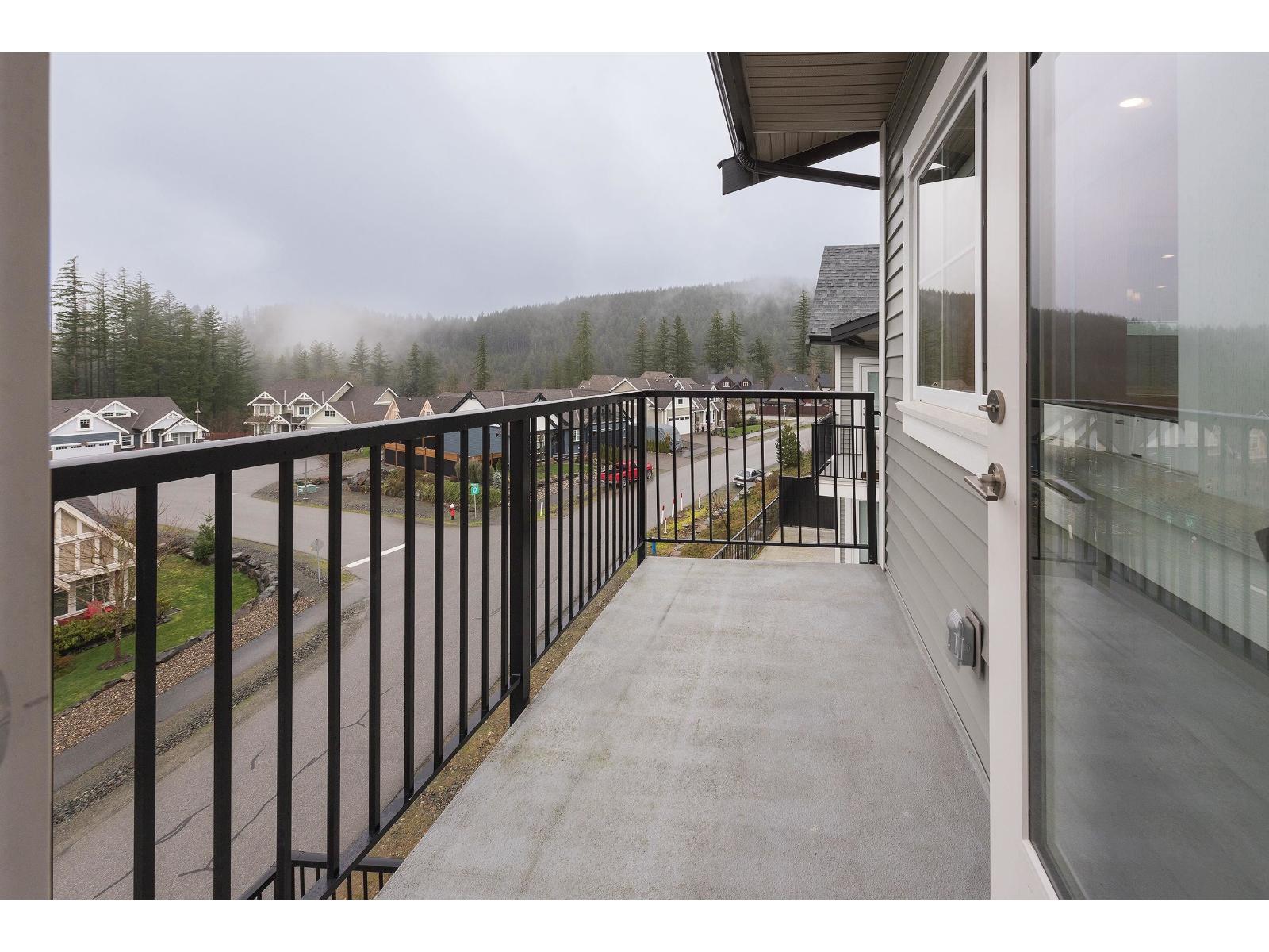 9 1928 WOODSIDE BOULEVARD, Mt Woodside, Agassiz