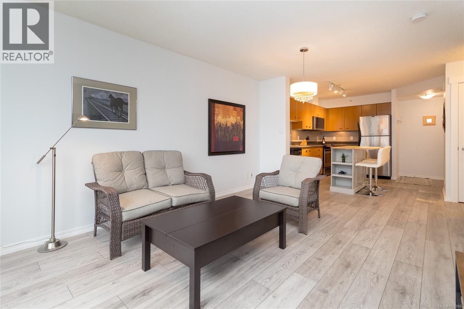 1006 751 Fairfield Rd - Photo 5 of 30, Victoria, British Columbia