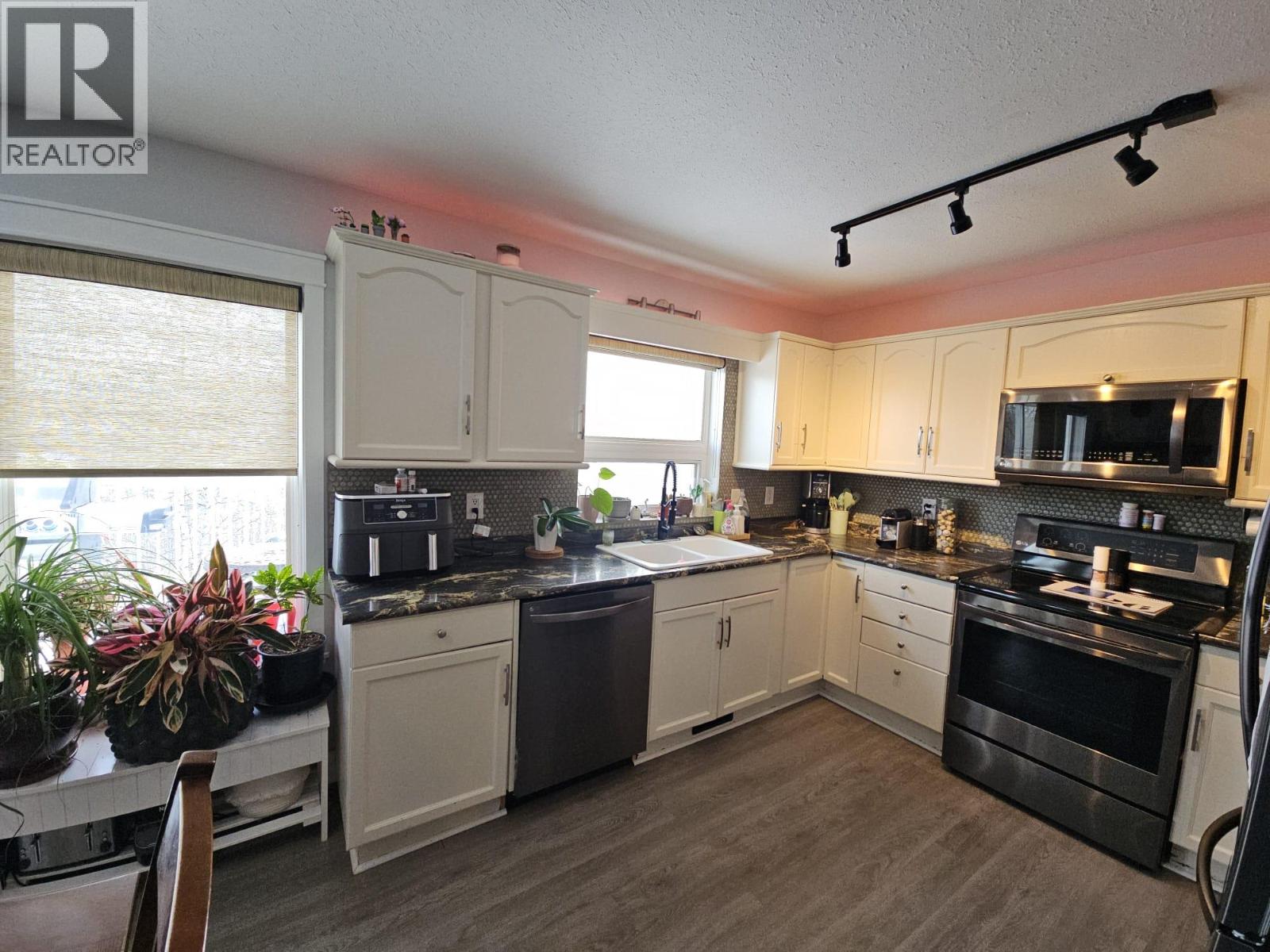 5153 45 Avenue NW, Chetwynd