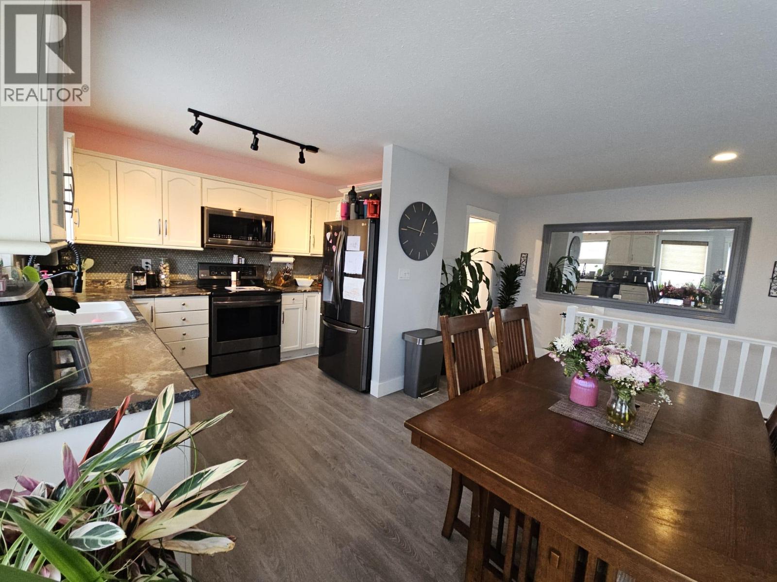 5153 45 Avenue NW, Chetwynd