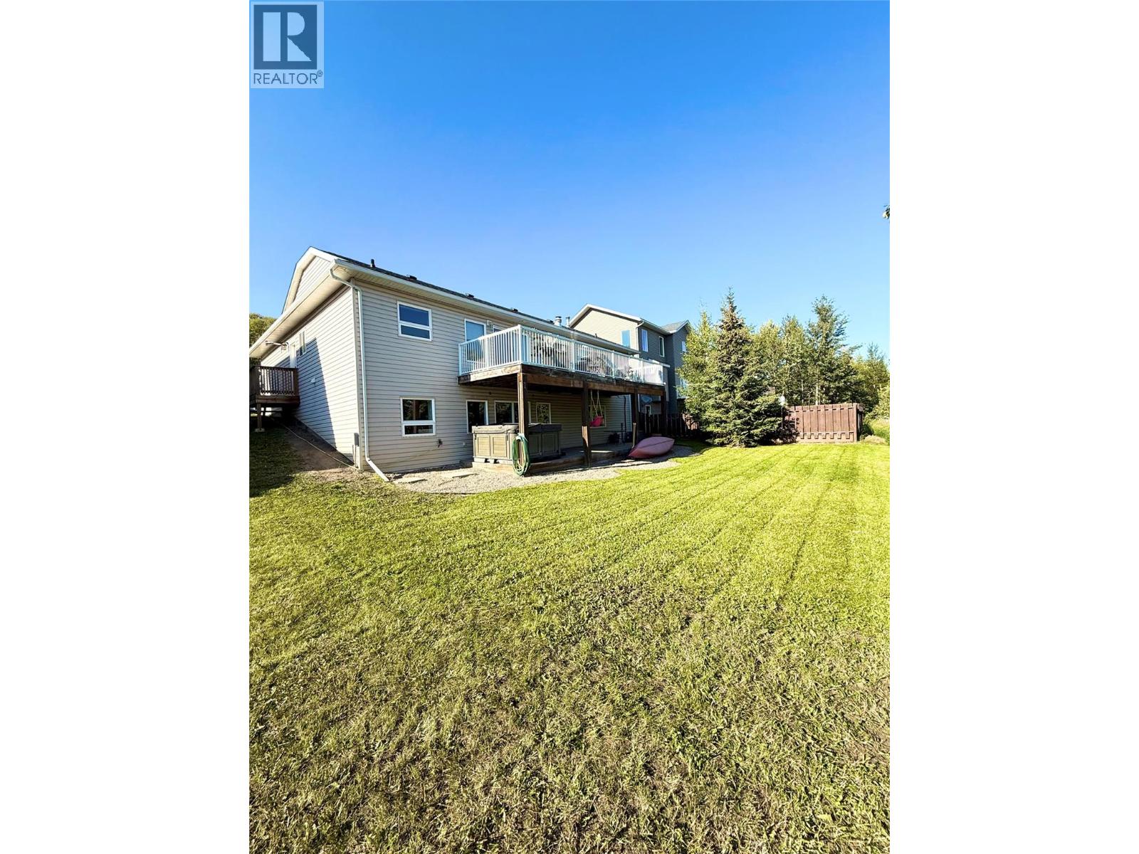 5153 45 Avenue NW, Chetwynd
