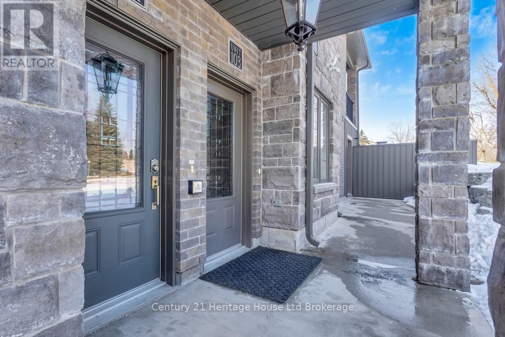 103 - 15 WOODCOCK DRIVE - Photo 3 of 16, Tillsonburg, Ontario