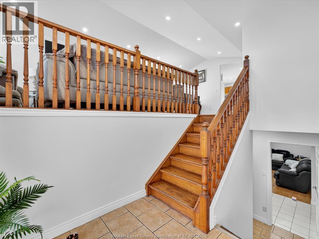 3859 CLARA AVENUE - Photo 4 of 30, Windsor, Ontario