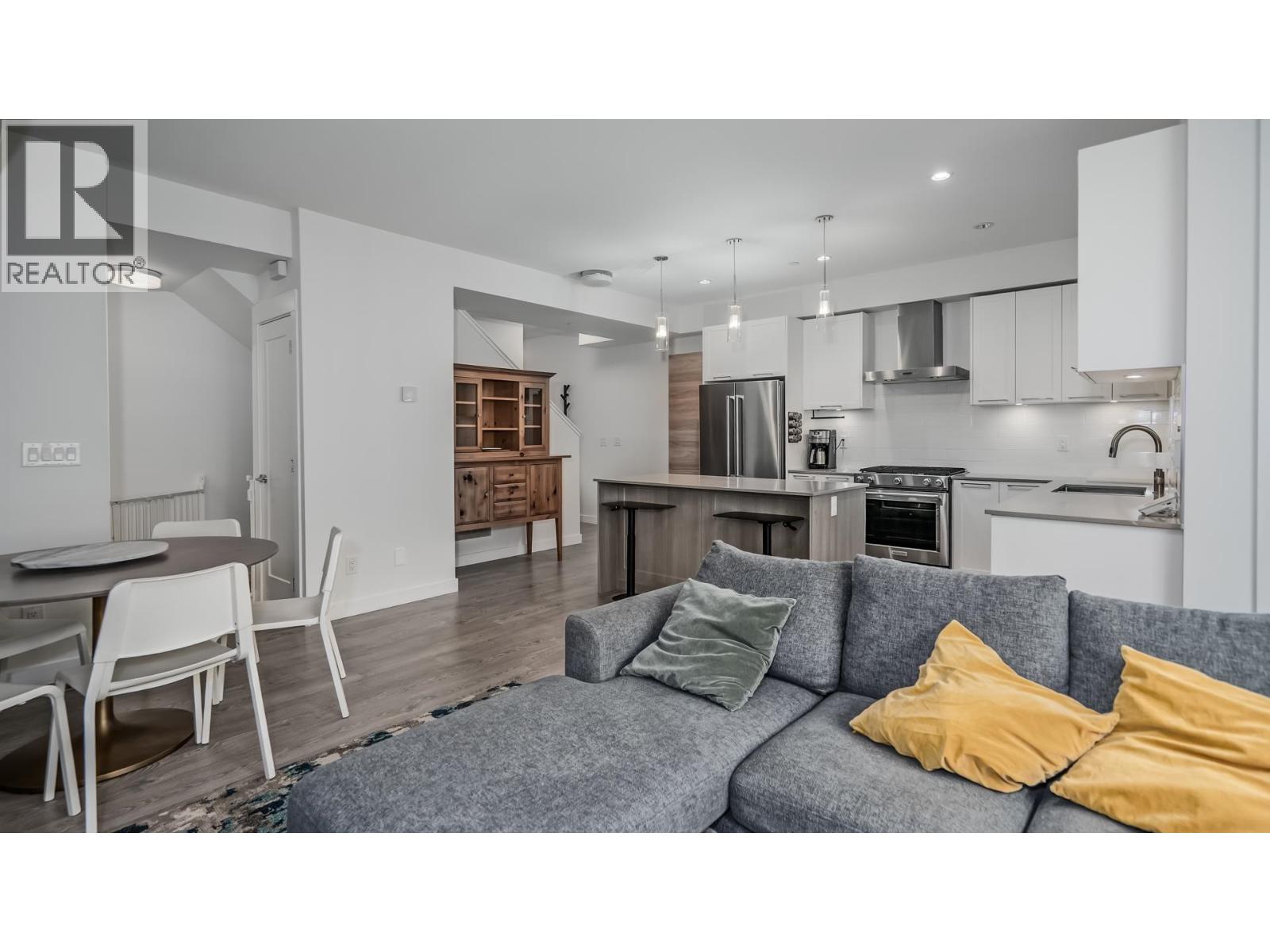 24 23539 GILKER HILL ROAD, Maple Ridge