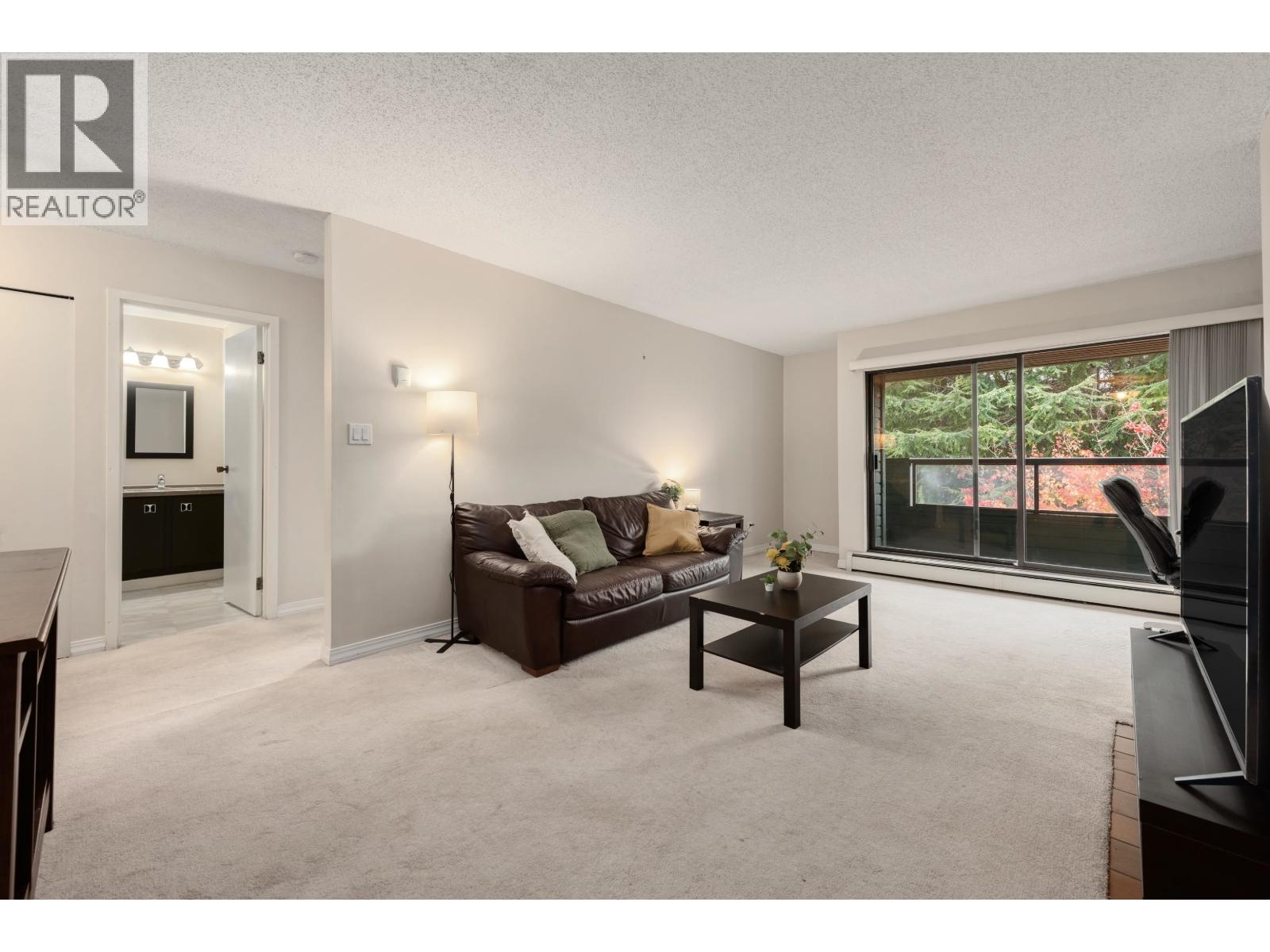 303 8600 ACKROYD ROAD - Photo 2 of 29, Richmond, British Columbia