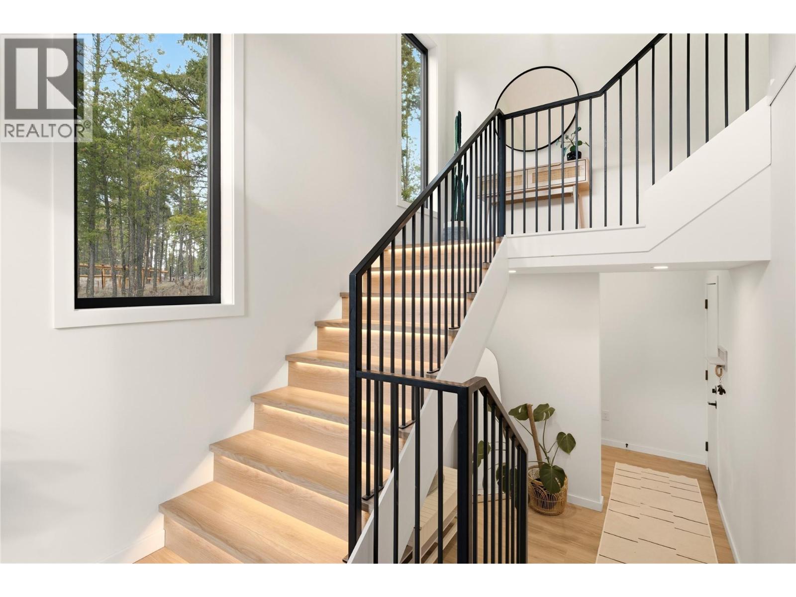 7111 Dunwaters Road, Kelowna