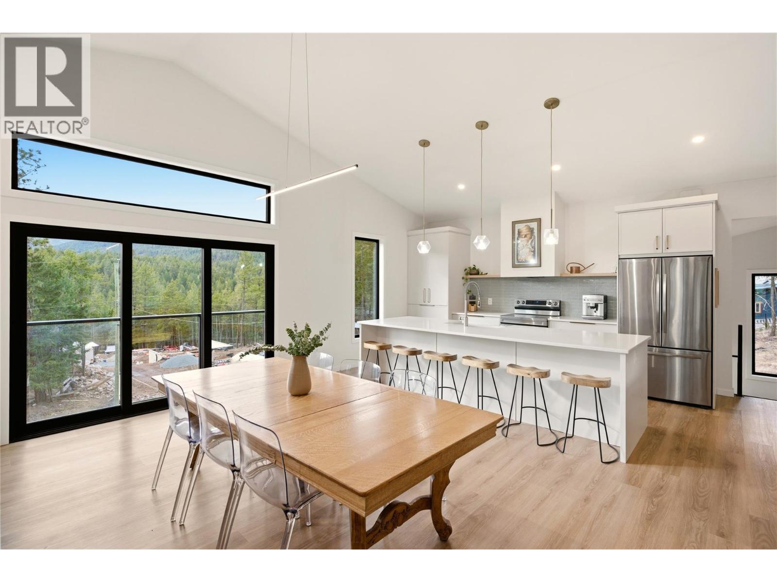 7111 Dunwaters Road, Kelowna