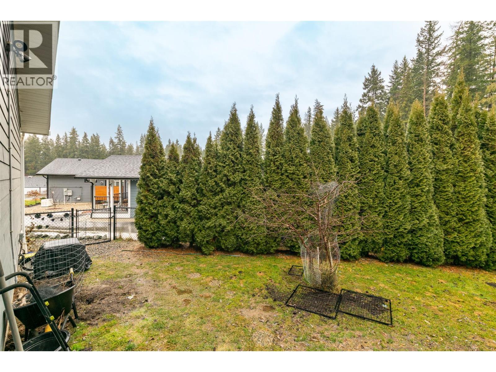 16 481 97b Highway Northeast, Salmon Arm