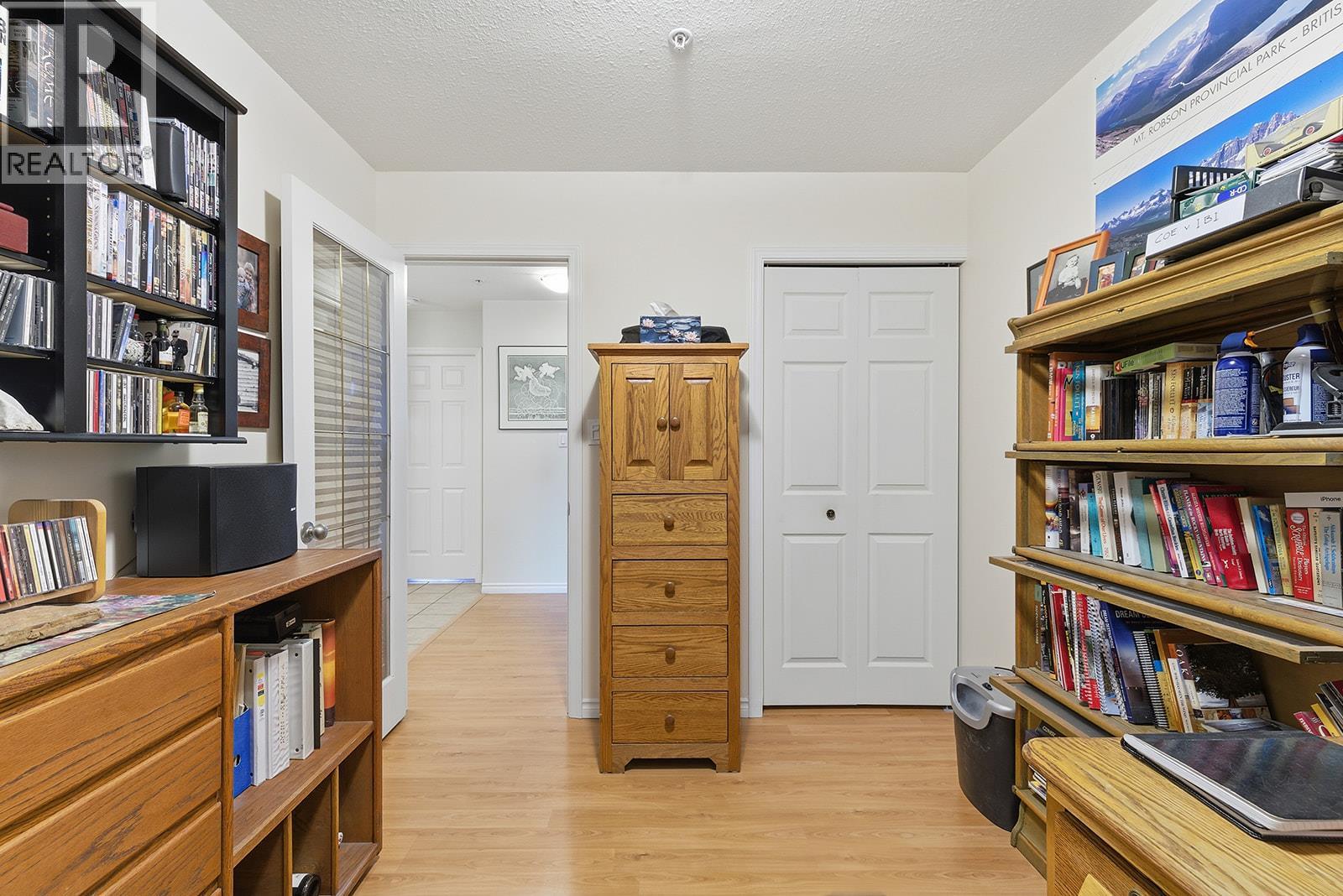 #406 1966 DURNIN ROAD - 32