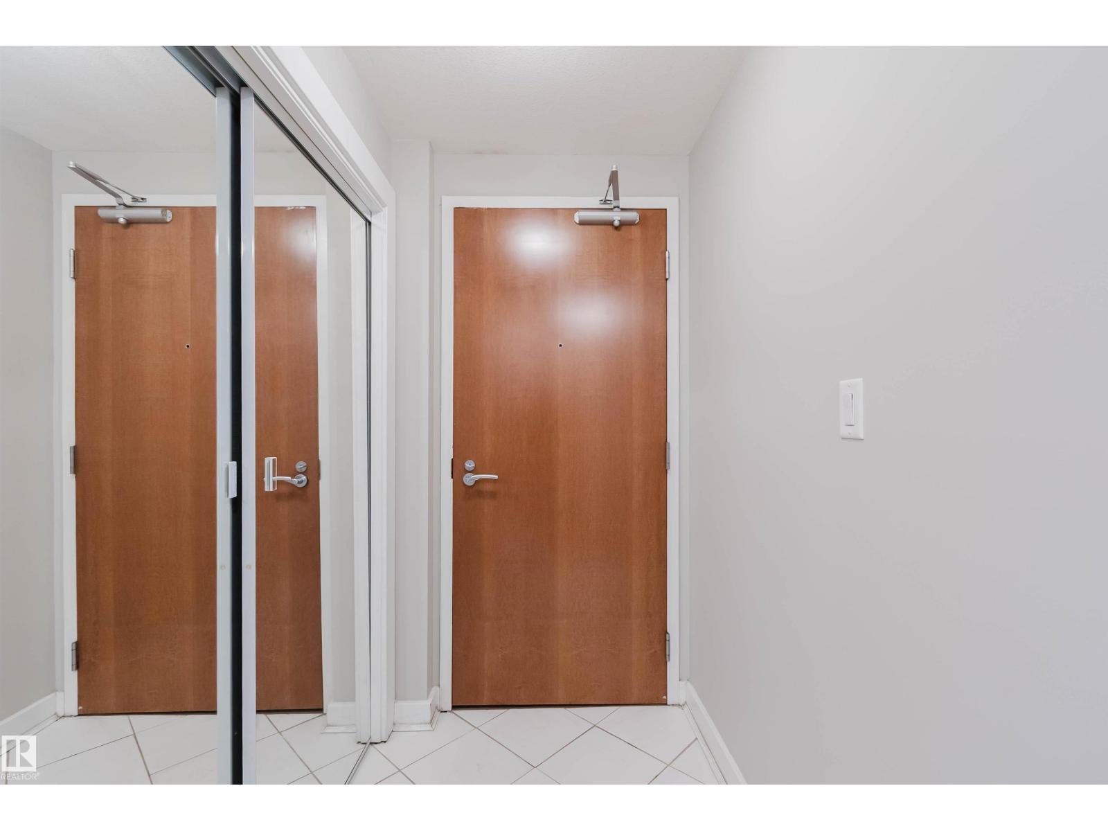 #2604 10152 104 ST NW - 37