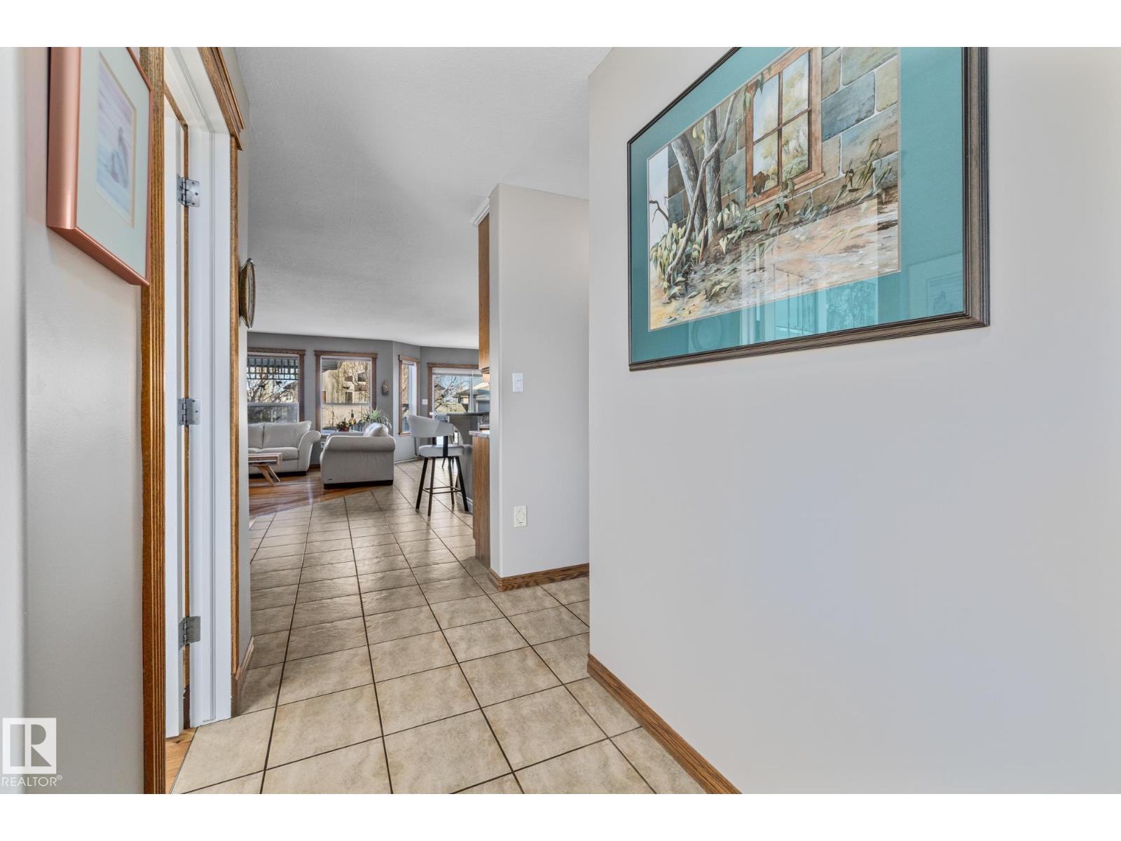 9106 96 AV - Photo 5 of 58, Morinville, Alberta