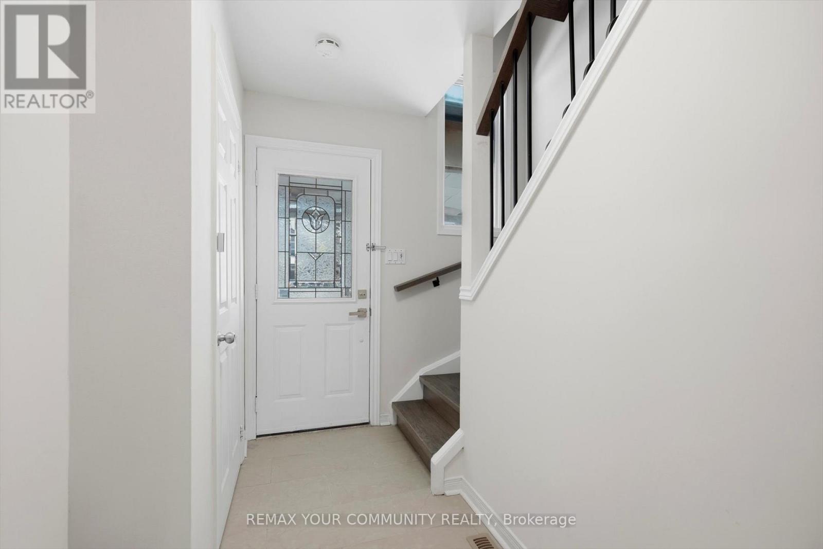 676 GALLOWAY CRESCENT - Photo 2 of 19, Mississauga (Creditview), Ontario