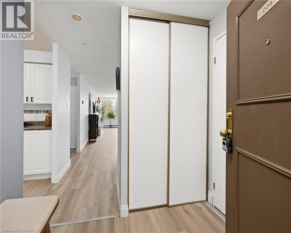 35 GREEN VALLEY Drive Unit# 204 - Photo 4 of 34, Kitchener, Ontario