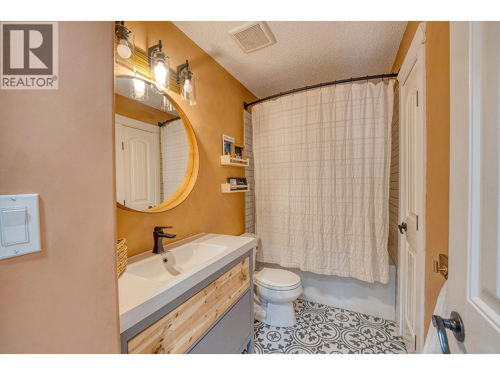 13389 DONIS ROAD - 17