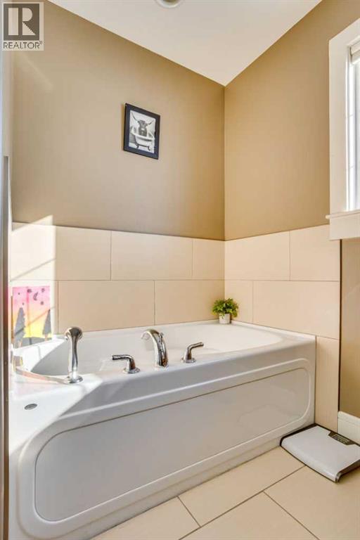 185 Falcon Drive, Fort McMurray