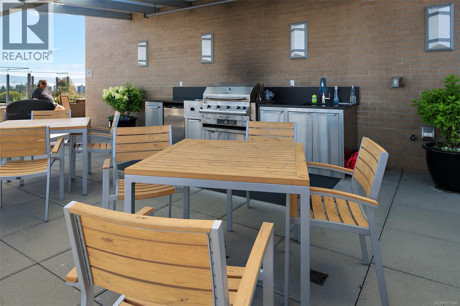 504 608 Broughton Street, Victoria