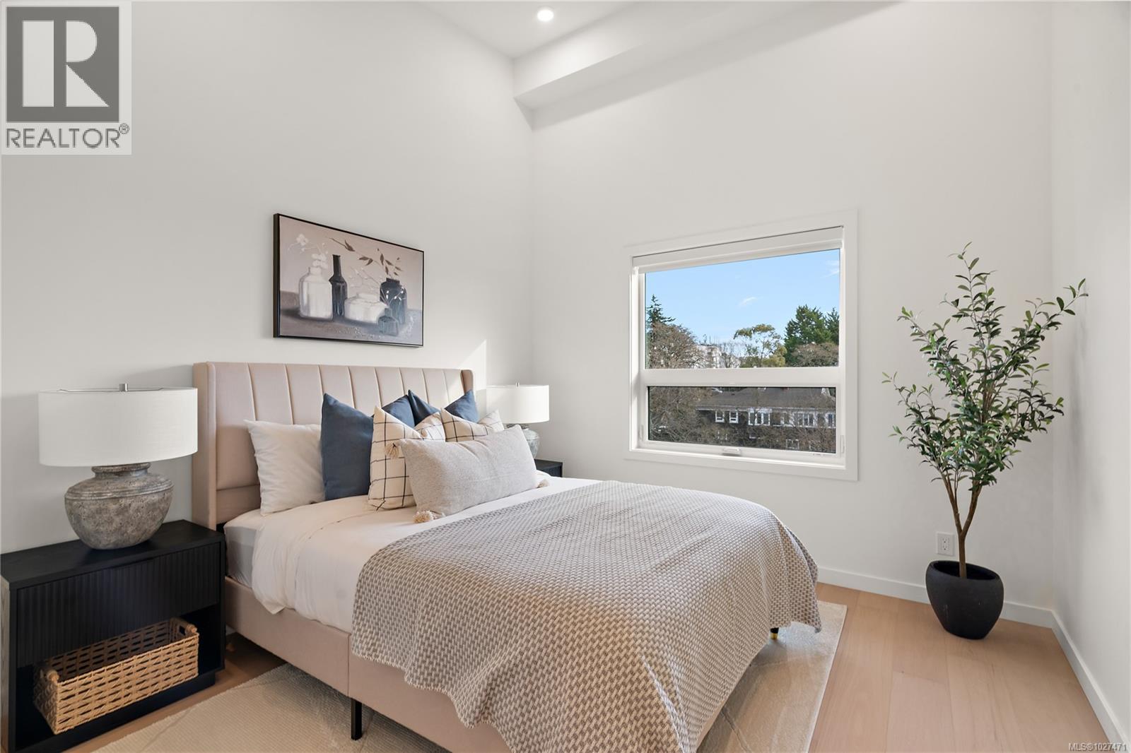 502 1102 Esquimalt Road, Esquimalt