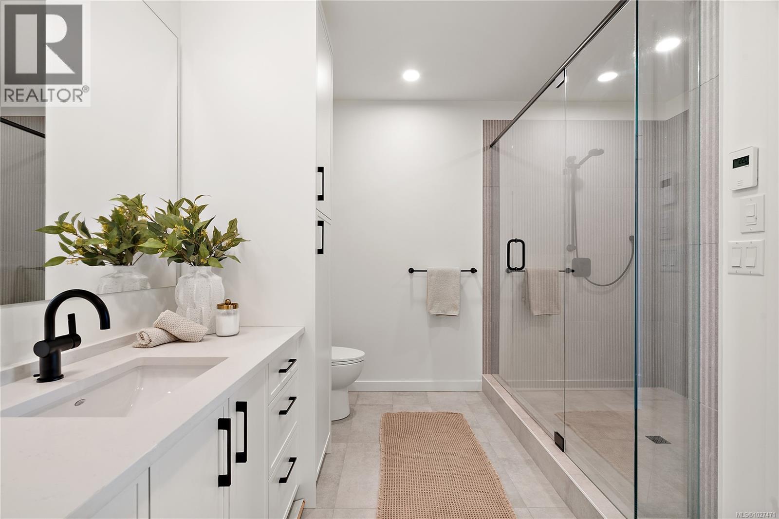 502 1102 Esquimalt Road, Esquimalt