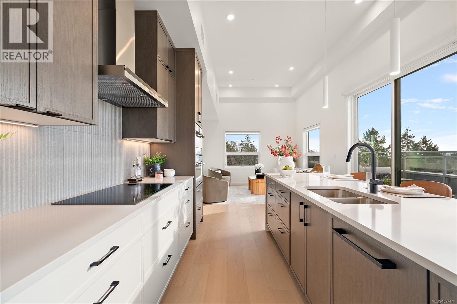 502 1102 Esquimalt Road, Esquimalt