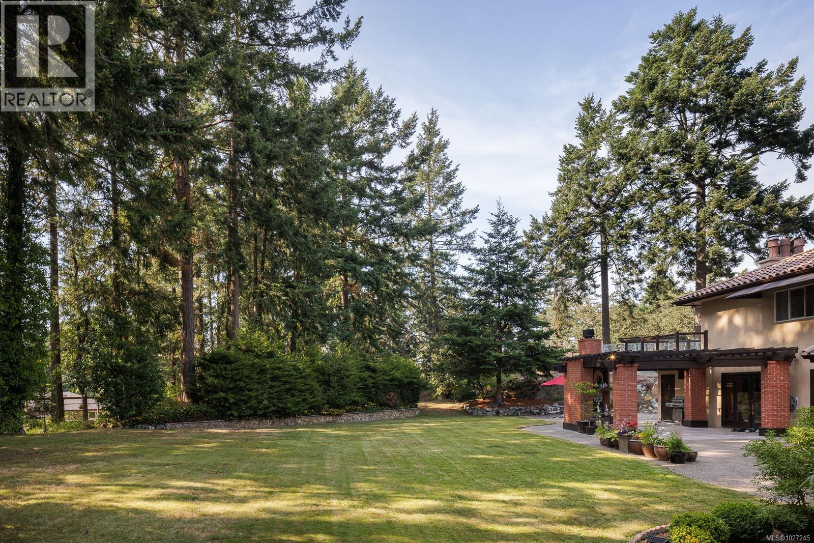 2495 Shannon Pl - 16