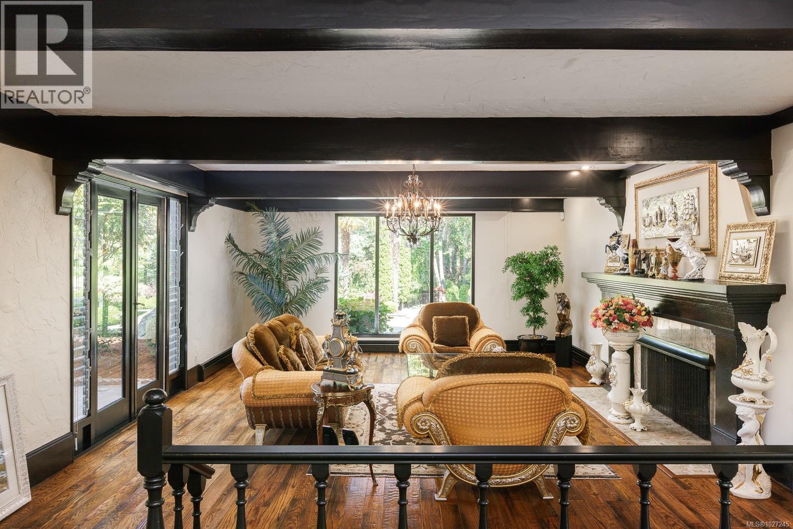  2495 Shannon Place, Saanich