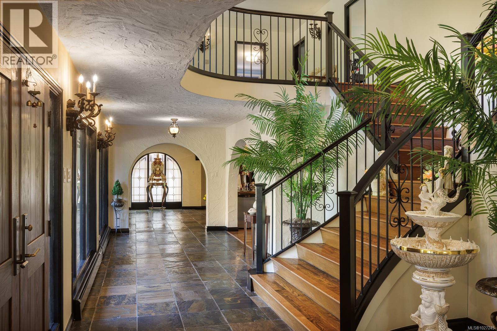 2495 Shannon Pl - 42