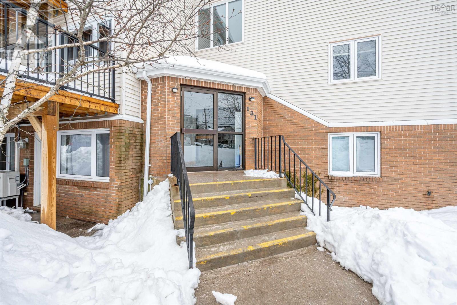 Property 31 of 43 of 201 131 Farnham Gate Road