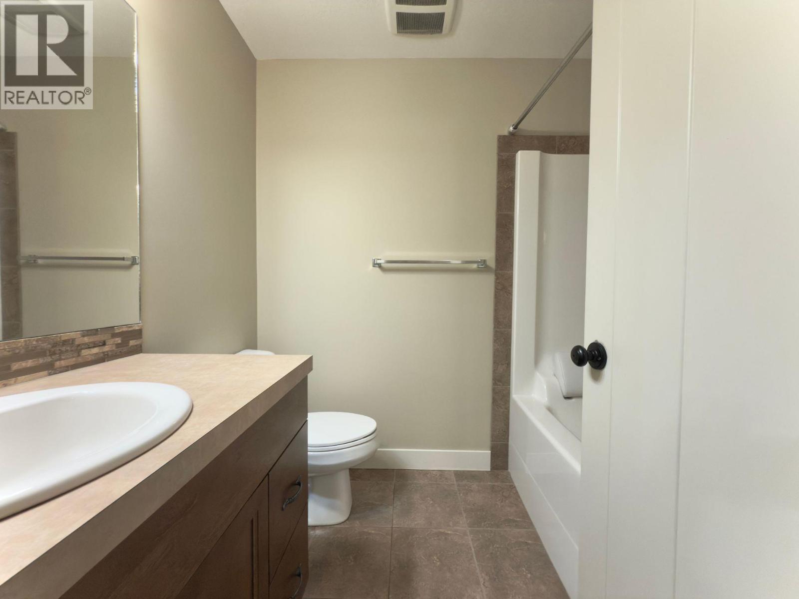 3350 Woodsdale Road Unit# 603, Lake Country