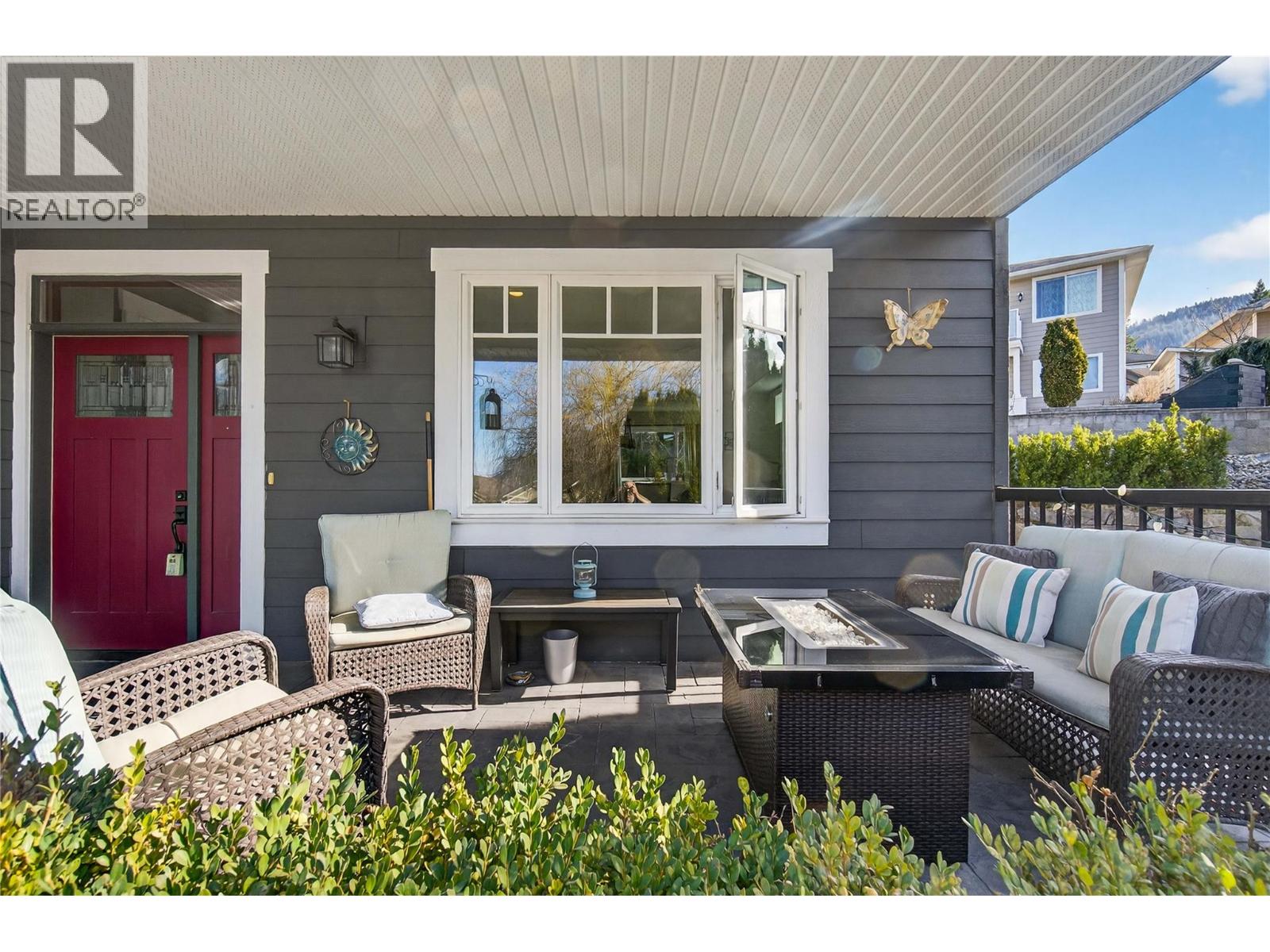 1270 7 Avenue SE, Salmon Arm