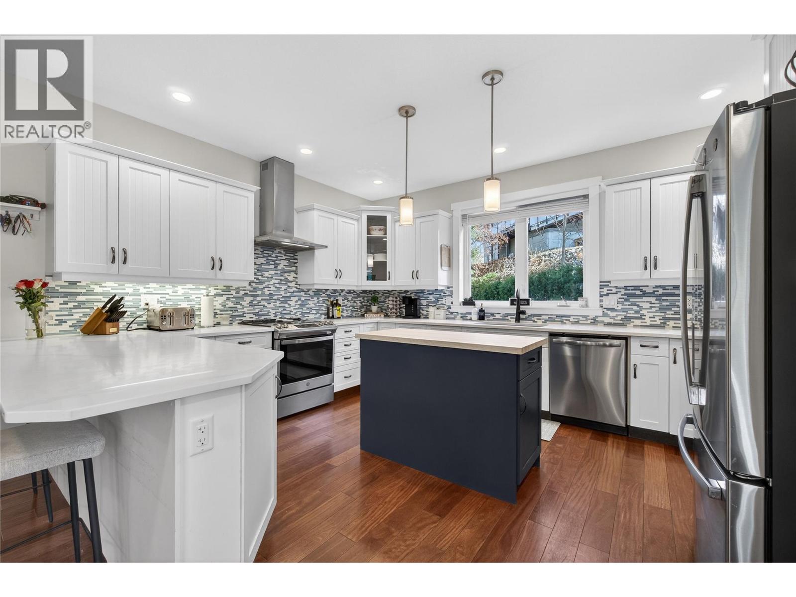 1270 7 Avenue SE, Salmon Arm