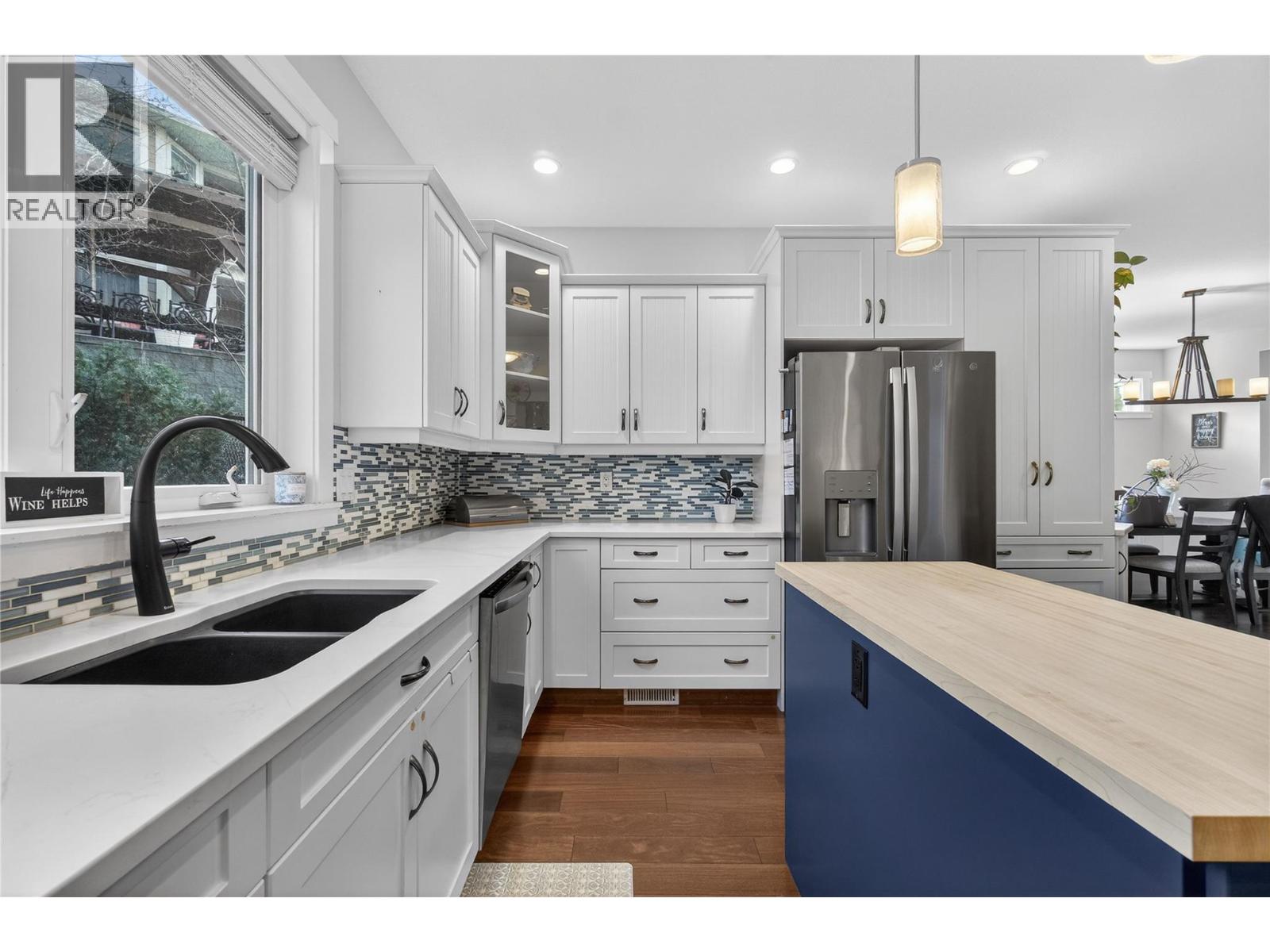 1270 7 Avenue SE, Salmon Arm