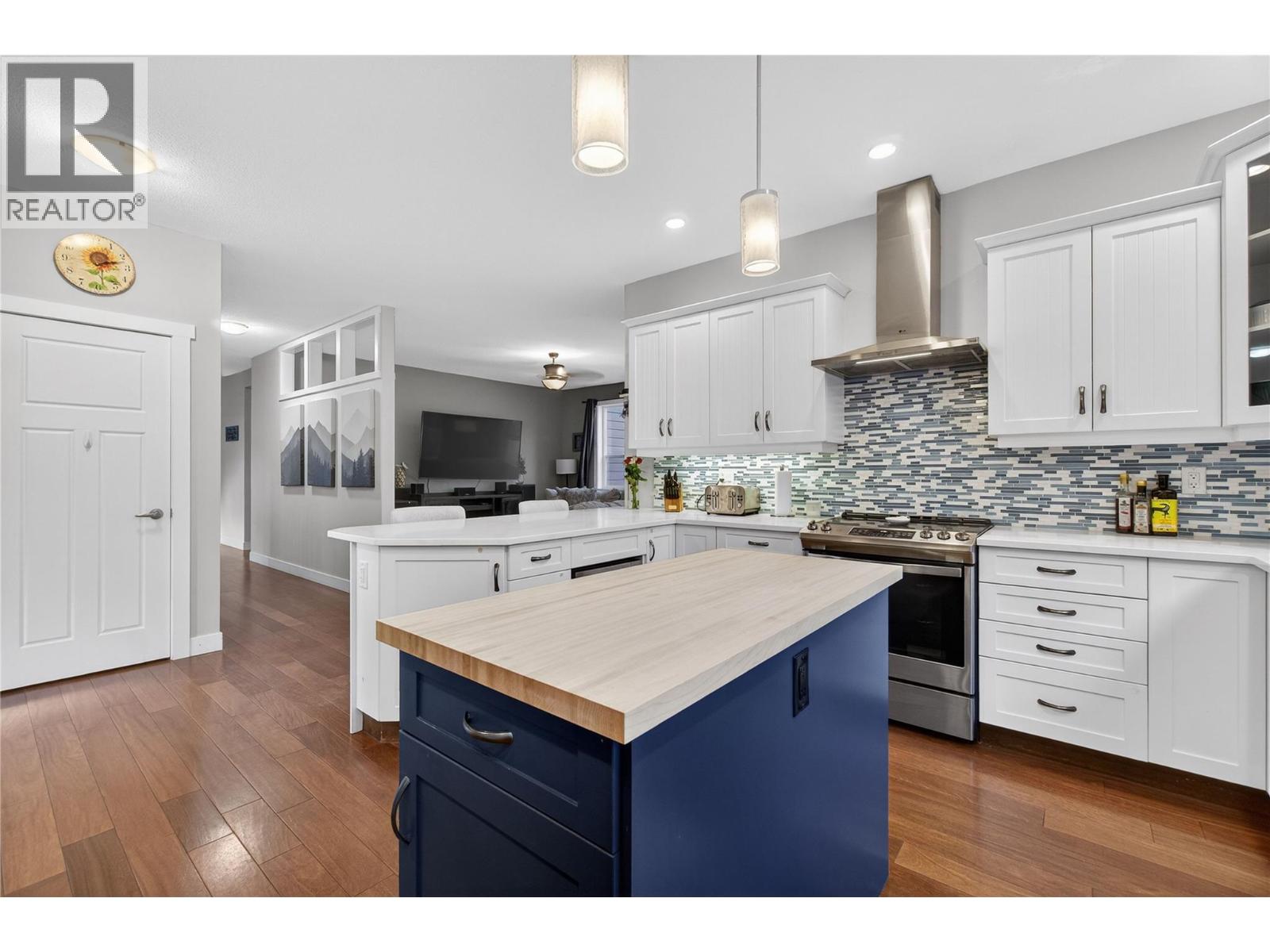 1270 7 Avenue SE, Salmon Arm