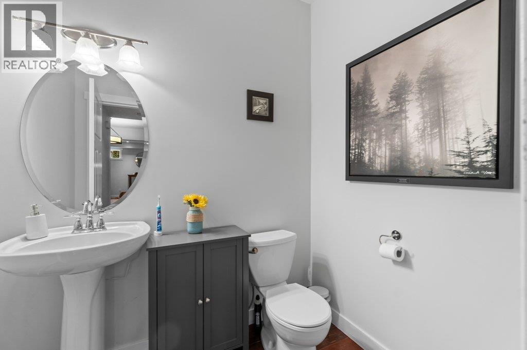 1270 7 Avenue SE, Salmon Arm