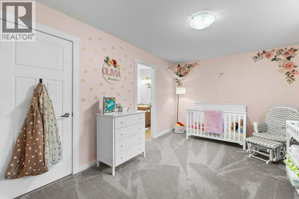 1270 7 Avenue SE, Salmon Arm