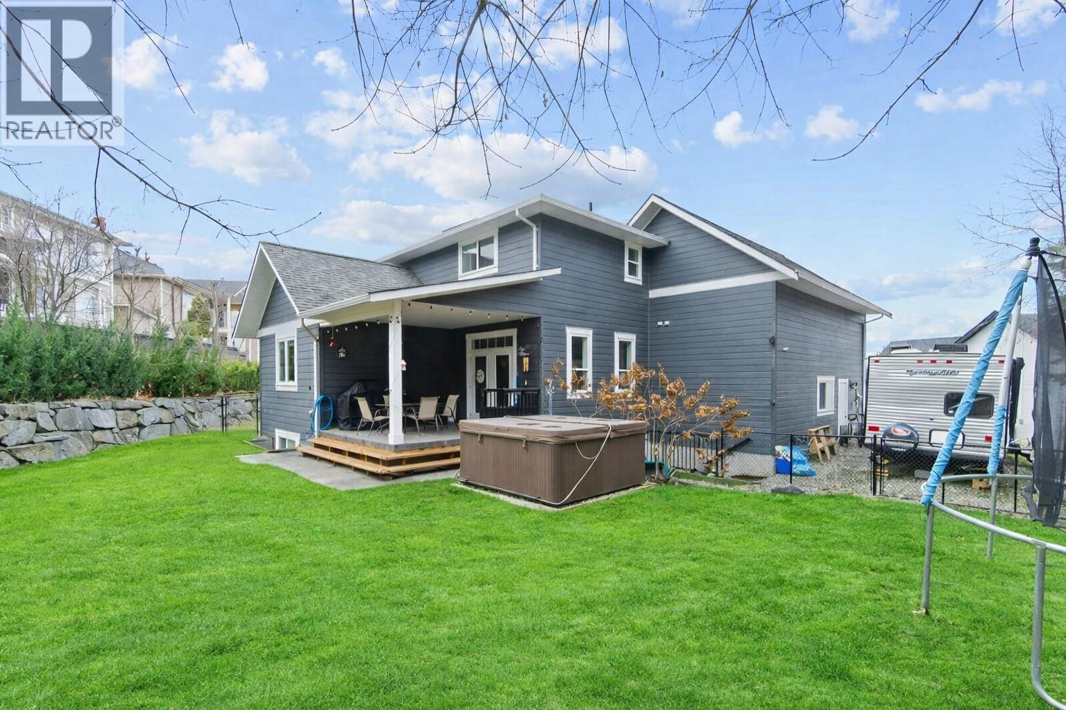 1270 7 Avenue SE, Salmon Arm