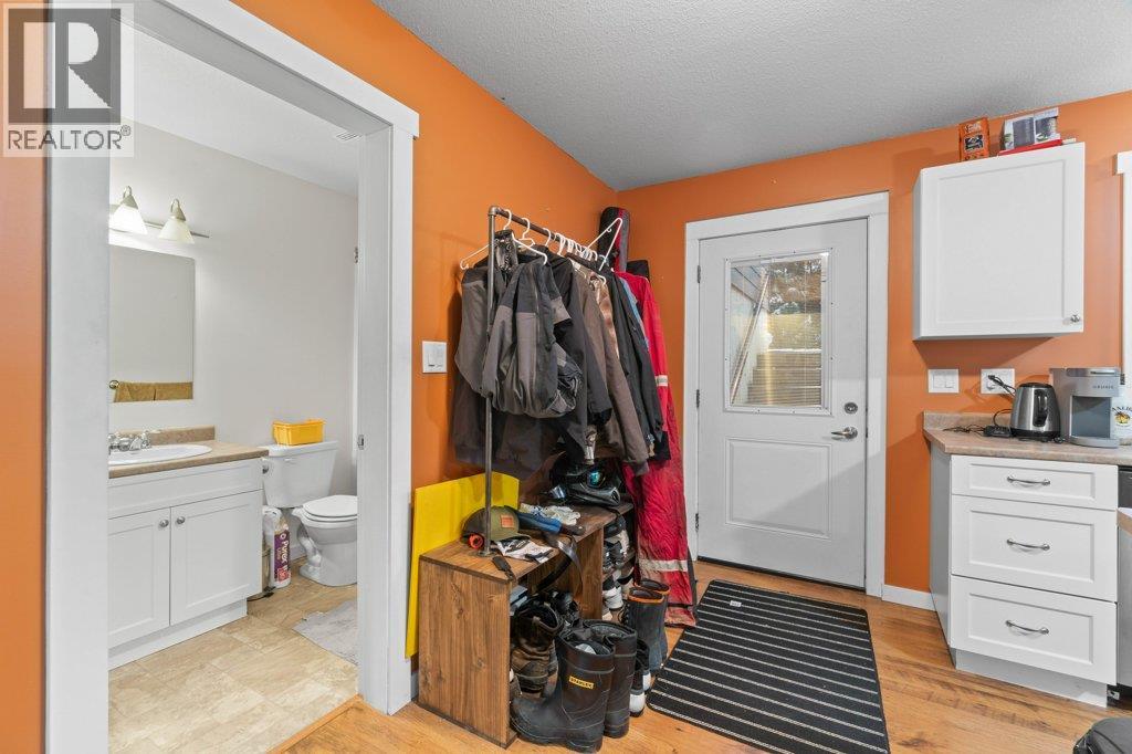 1270 7 Avenue SE, Salmon Arm