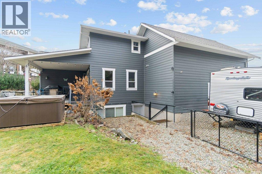 1270 7 Avenue SE, Salmon Arm