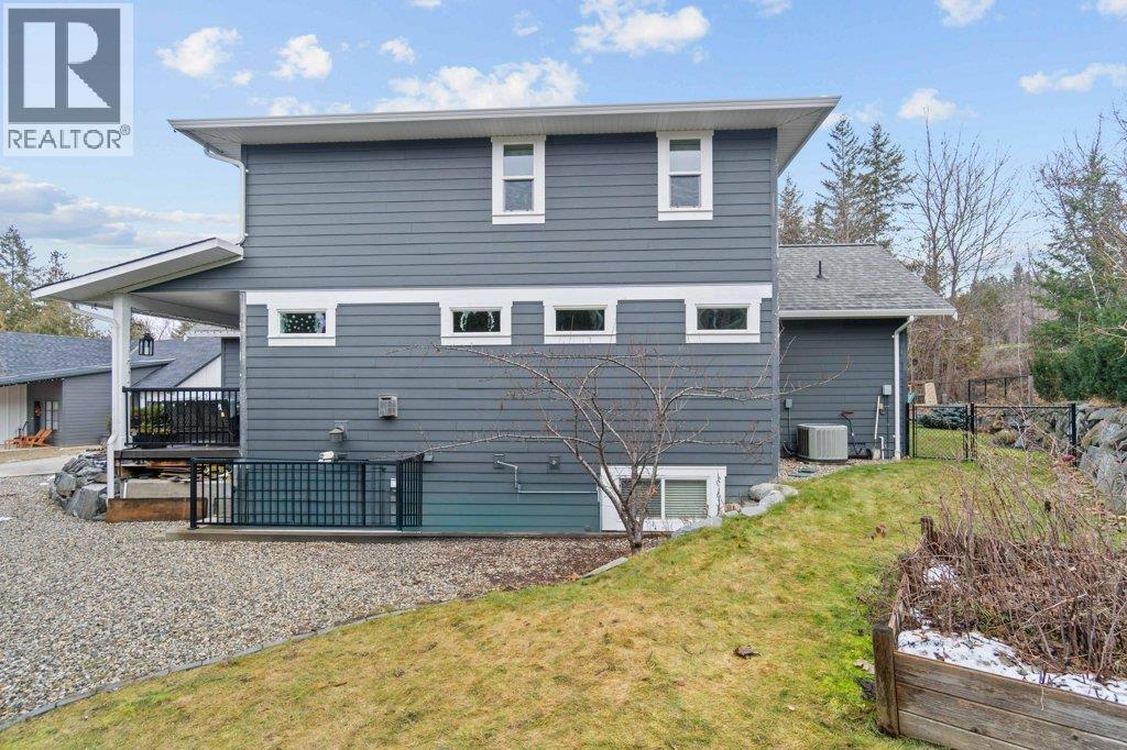 1270 7 Avenue SE, Salmon Arm