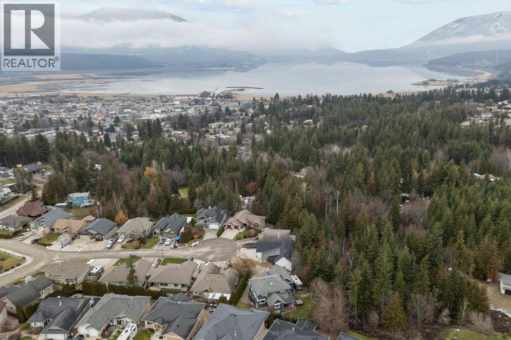 1270 7 Avenue SE, Salmon Arm