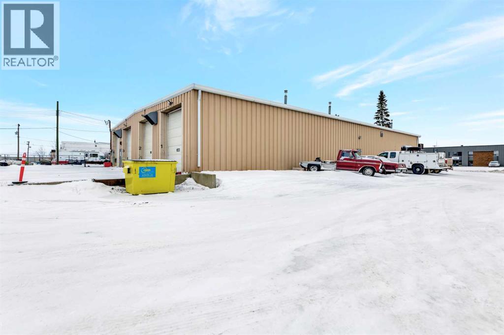 5218 62 Street - Photo 4 of 7, Lloydminster, Alberta