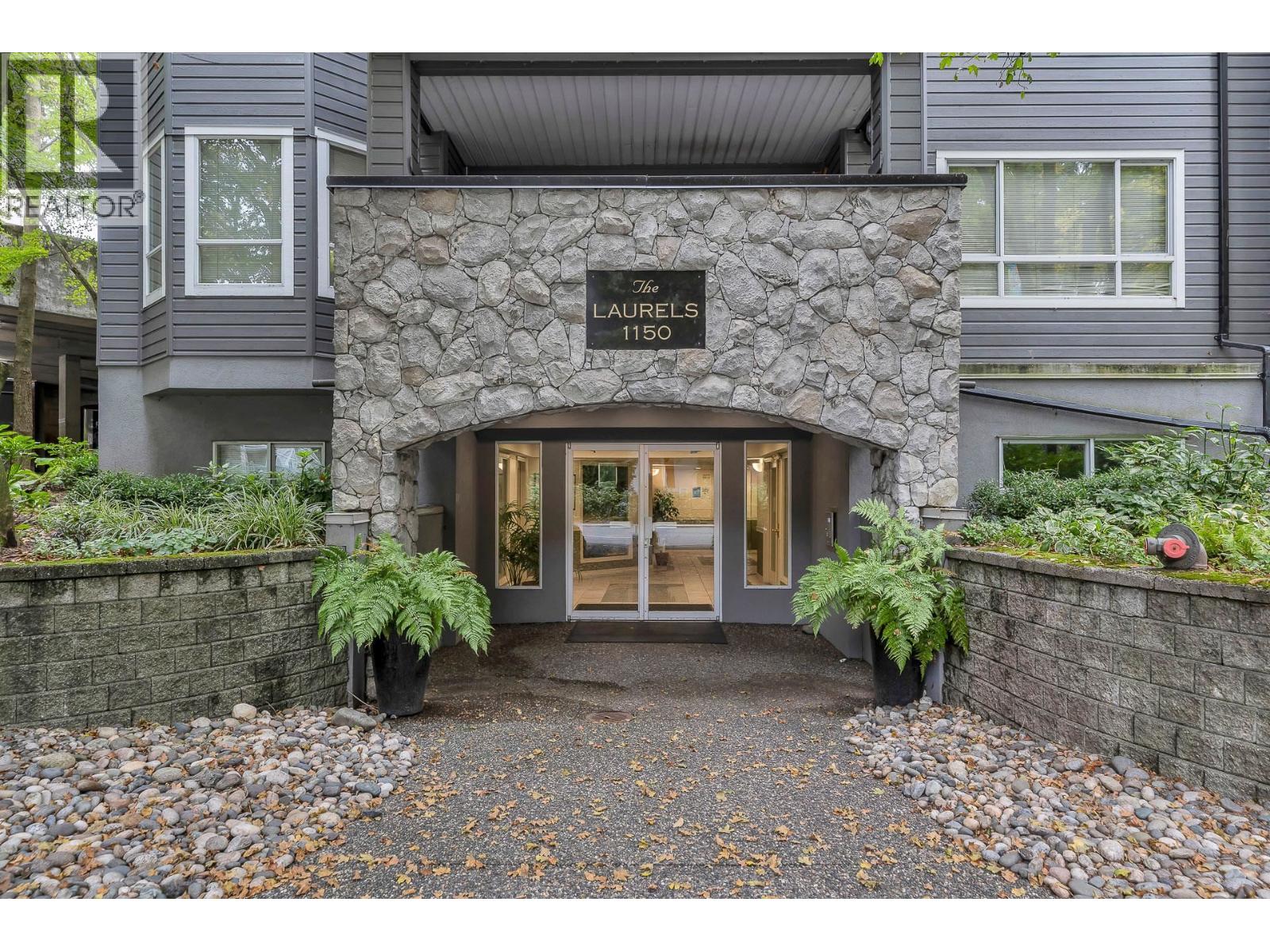 206 1150 LYNN VALLEY Road - photo 2