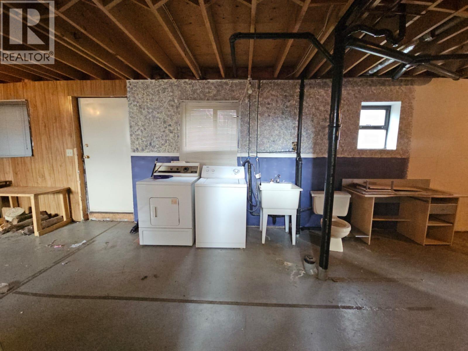 323 Cottonwood Avenue, Tumbler Ridge