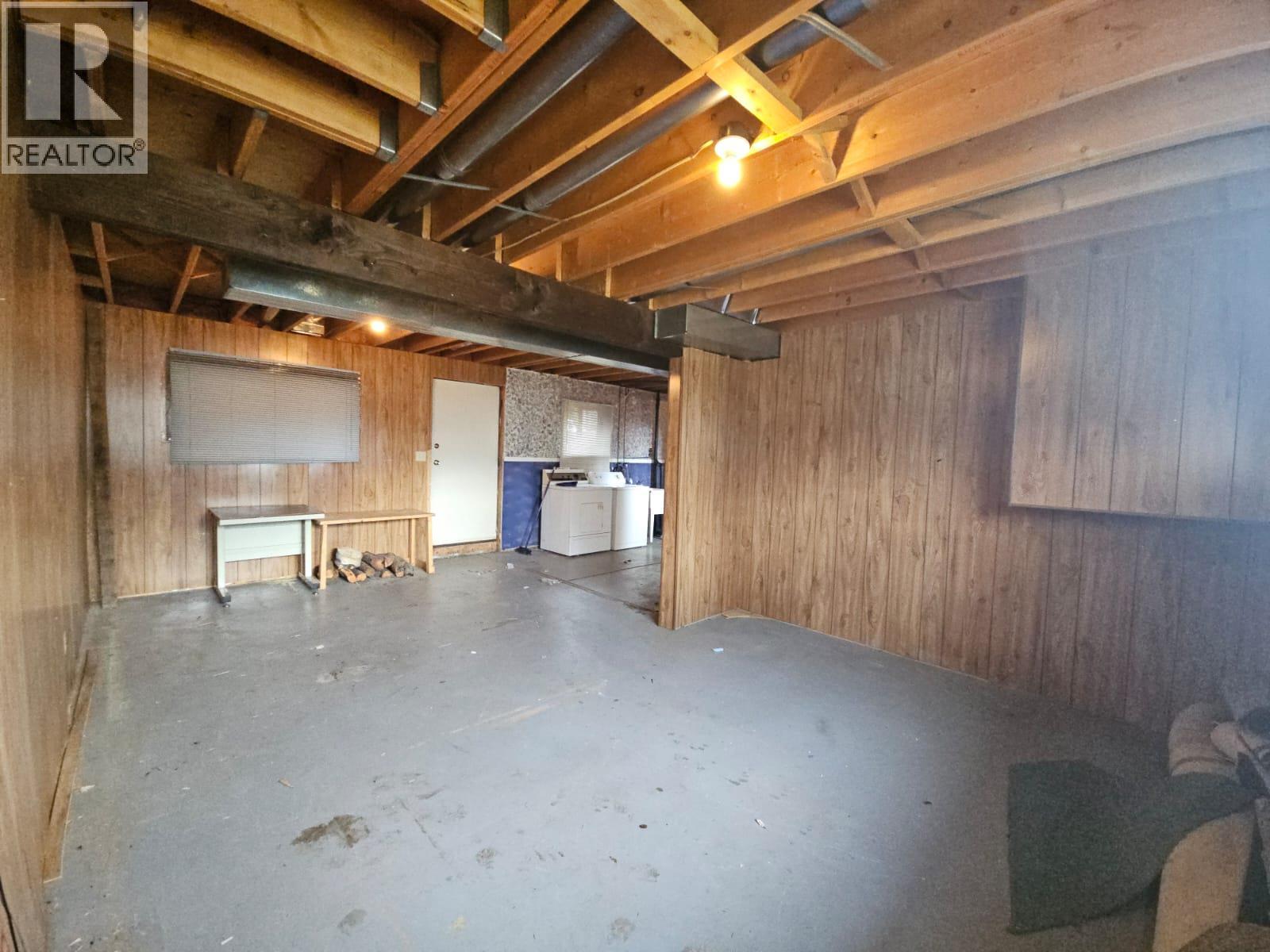 323 Cottonwood Avenue, Tumbler Ridge